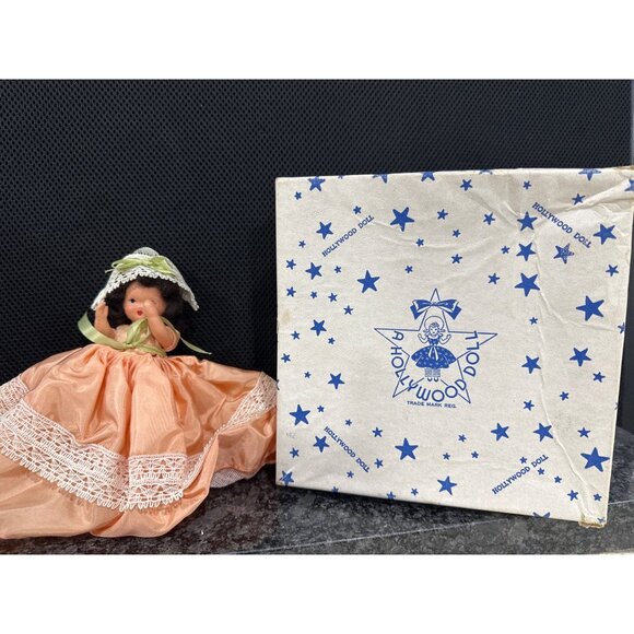 Vintage Hollywood Doll Sleeping Beauty Peach Dress & Lace With Box & Book - Picture 6 of 9
